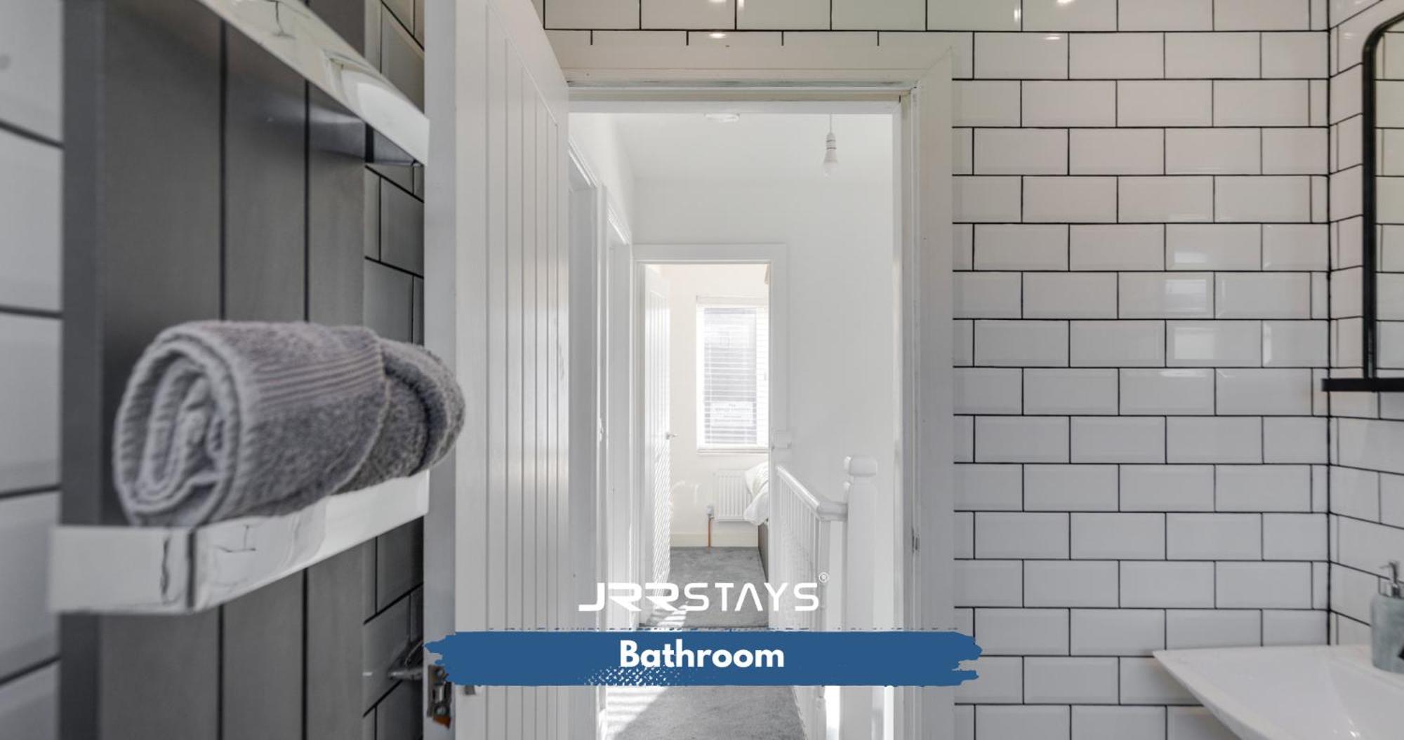 Tipton 3 Bedroom House Garden Sleeps 7 - Jrr Stays Coseley Exterior photo